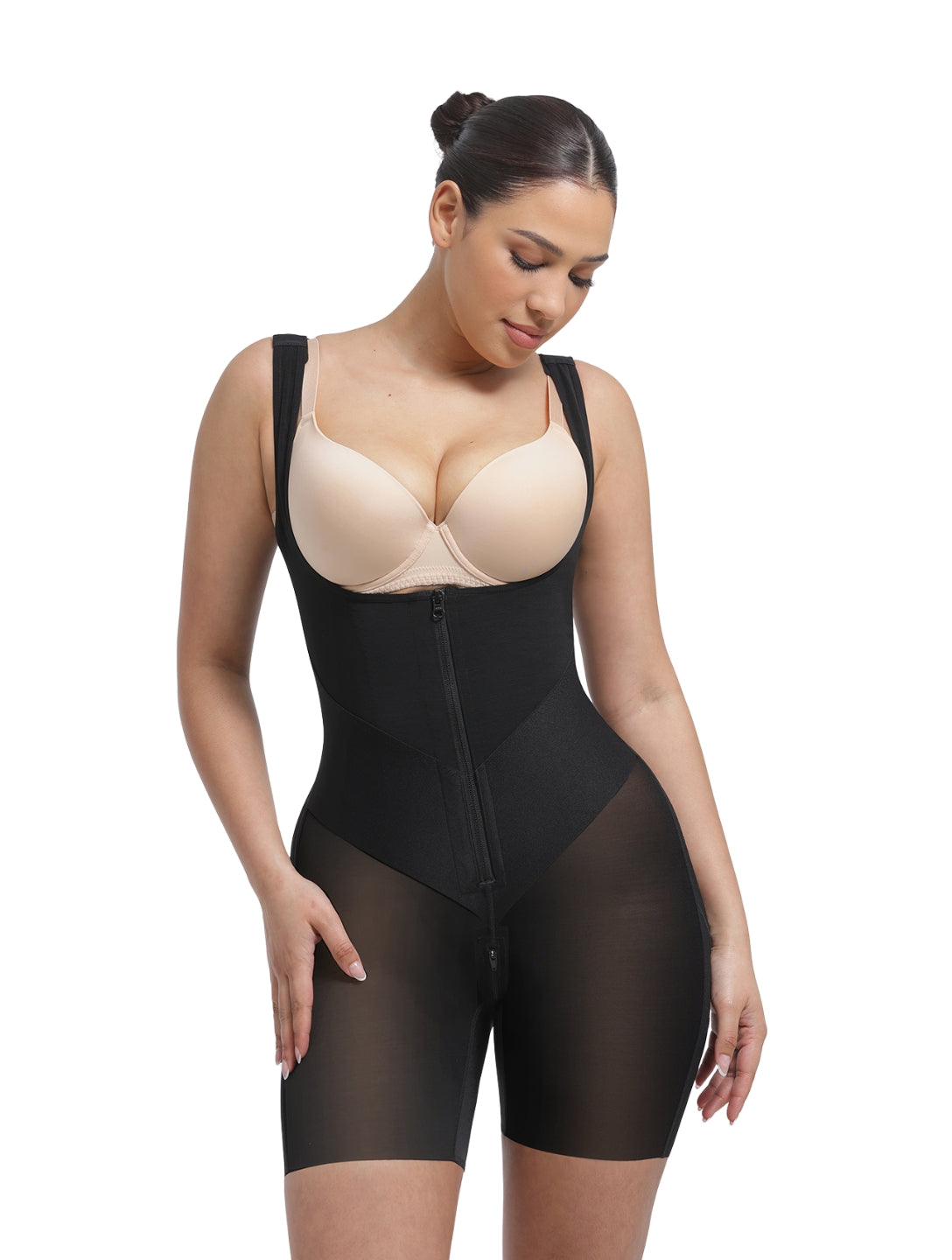 Sculpteur Zippé Sous Poitrine