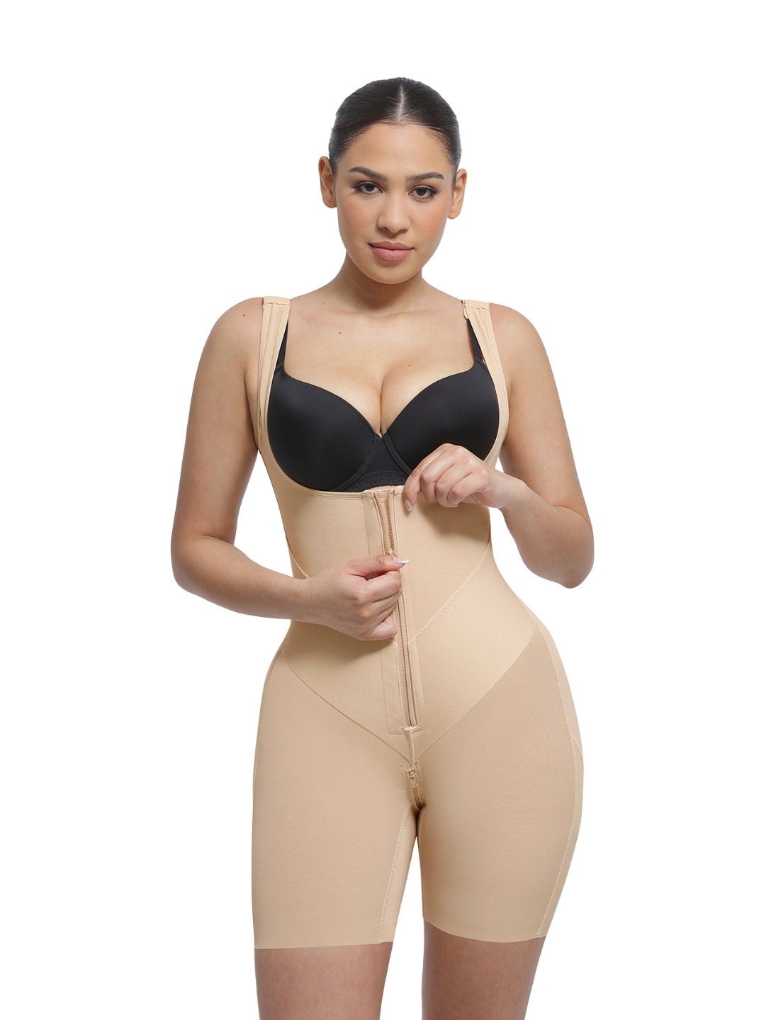 Sculpteur Zippé Sous Poitrine